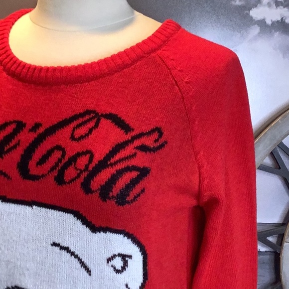 Coca Cola Women’s Size M Red White Polar Bear Christmas Pullover Holiday Sweater - Picture 6 of 9